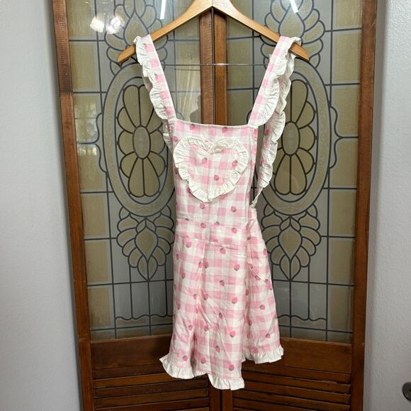 Hot Topic Pink Strawberry Gingham Heart Bib Shortalls Overalls Milk Maid Size L - Picture 4 of 13